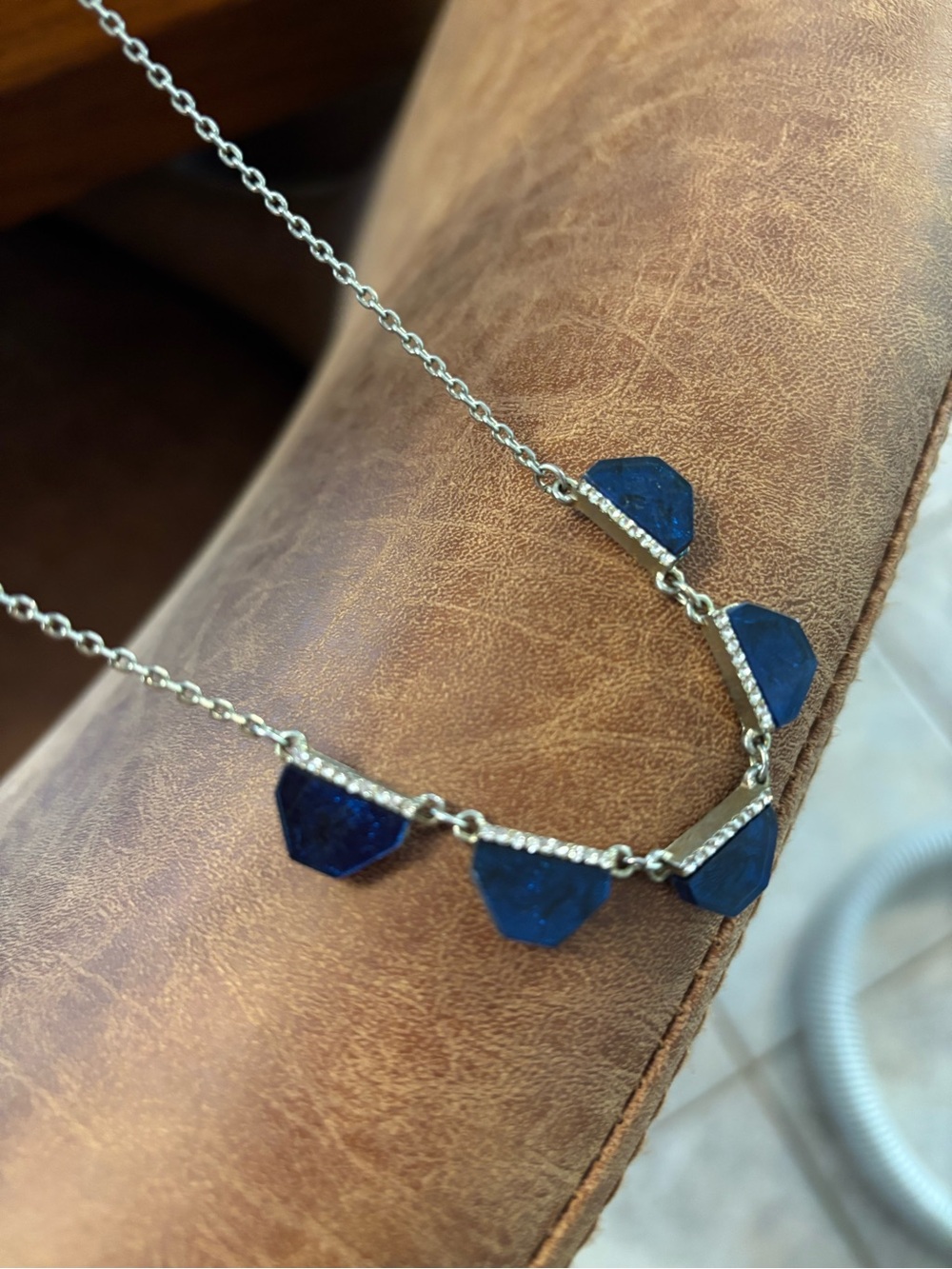 Silver tone necklace